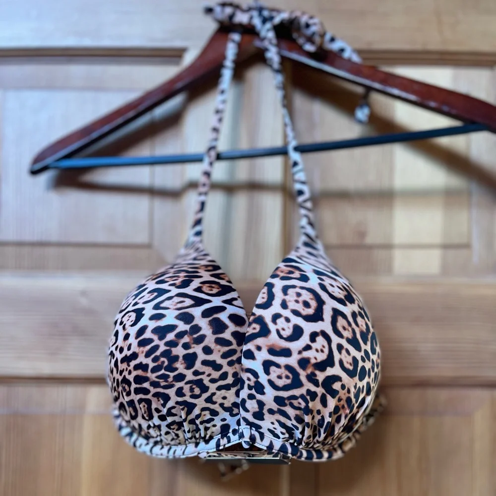 Victoria Secret Bombshell Bikini - Picture 2 of 5